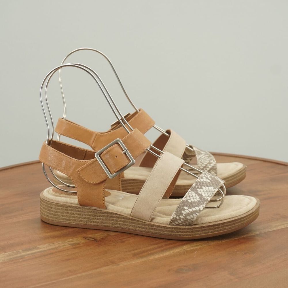 Elegant Tan and Cream Women's Sandals